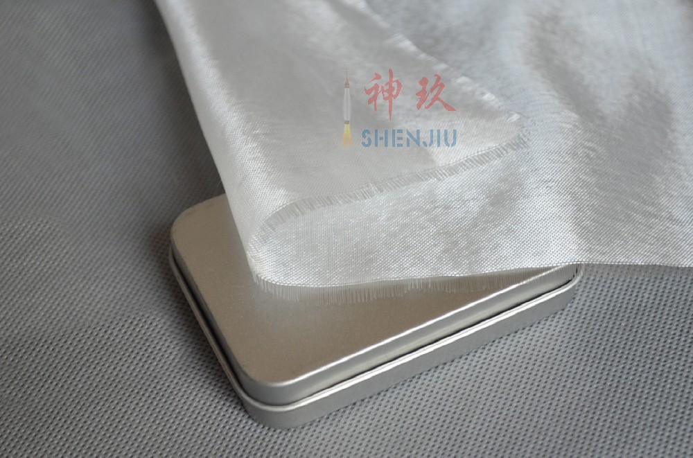 石英纤维和玻璃纤维有什么差别？？？？？